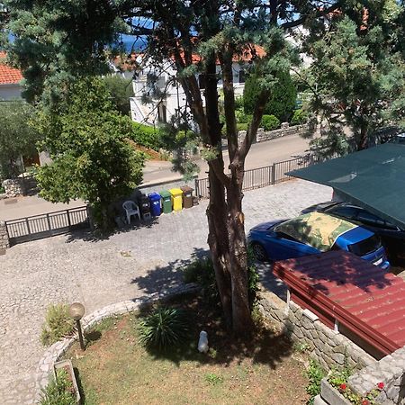 Apartments Toni-Малинска Экстерьер фото
