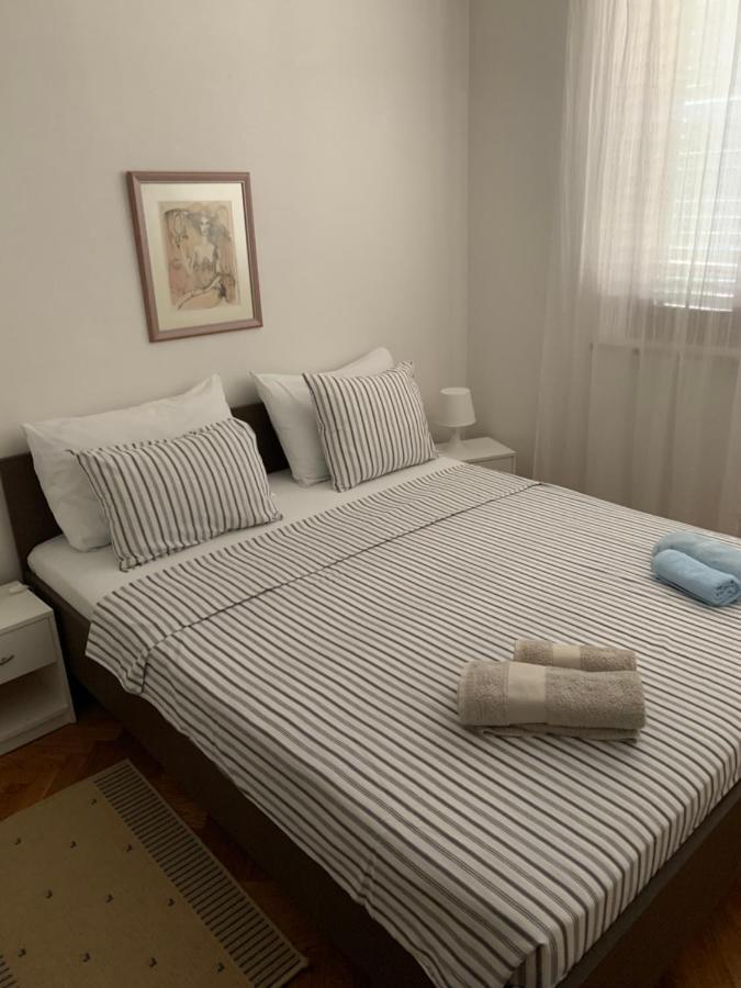 Apartments Toni-Малинска Экстерьер фото